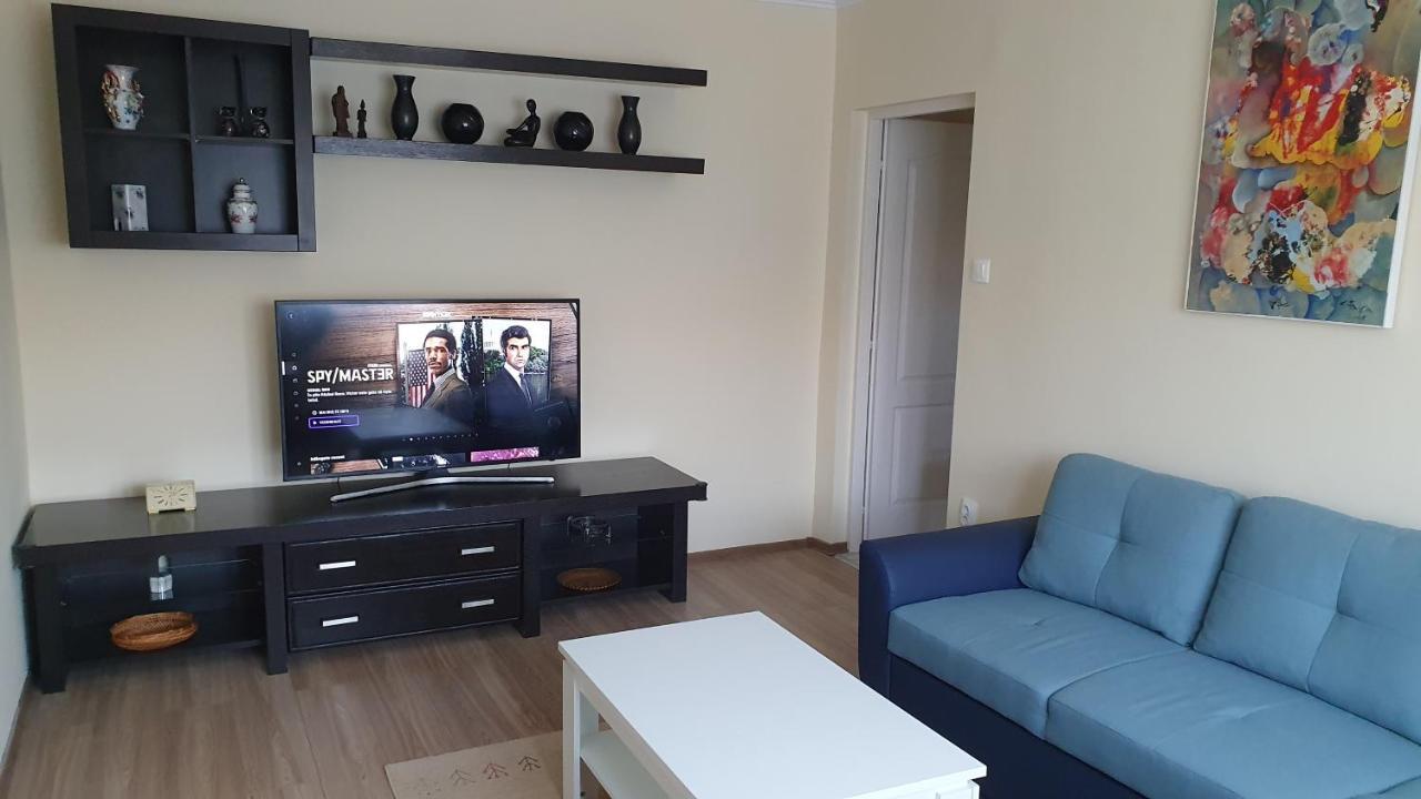 Апартаменты Apartament Estera Орадя Экстерьер фото