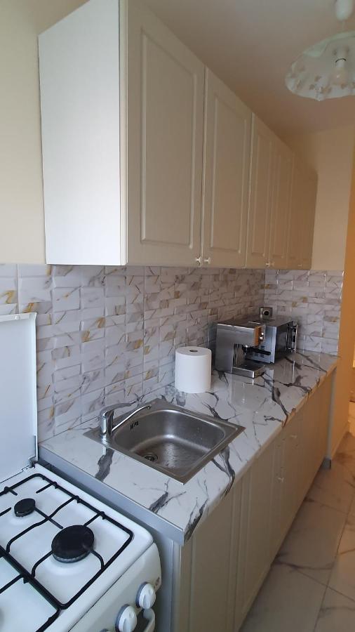 Апартаменты Apartament Estera Орадя Экстерьер фото